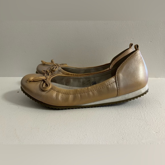 Arnold Churgin | Gold All Leather Ballet Flats - Picture 4 of 8